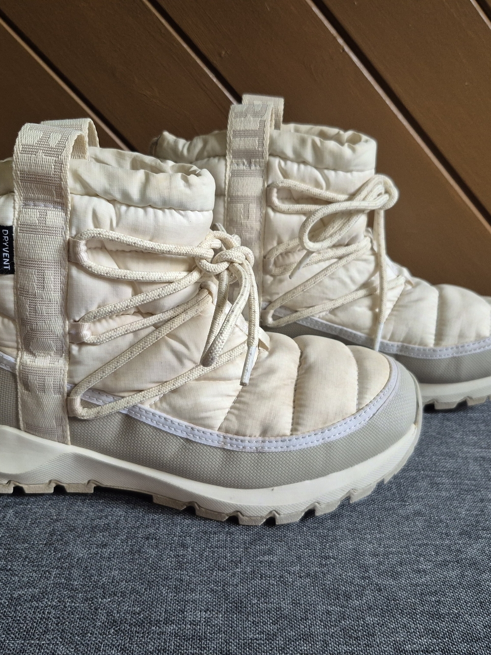 The North Face Women's Cream Padded Winter Ankle Boots